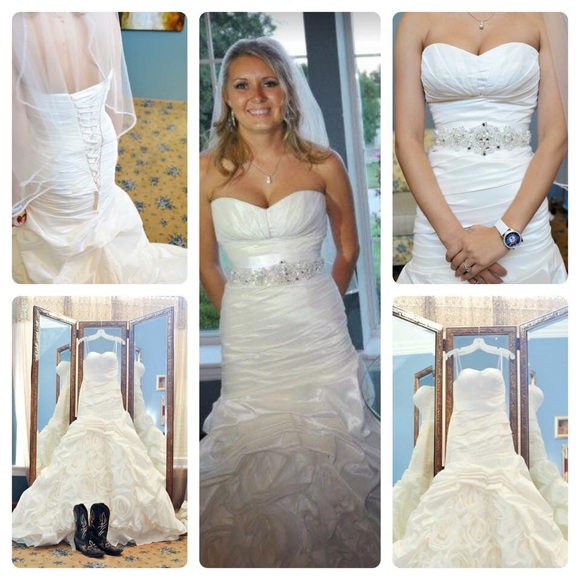 BEAUTIFUL 😍😍Kitty Chen  Wedding Dress😍😍 - Picture 1 of 7